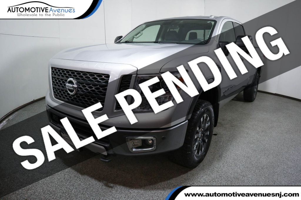 used nissan titan xd pro 4x